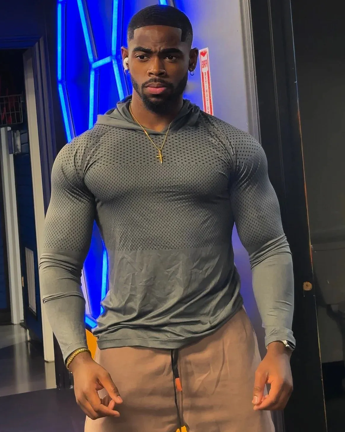 Core Hooded Performance Stretch Shirt